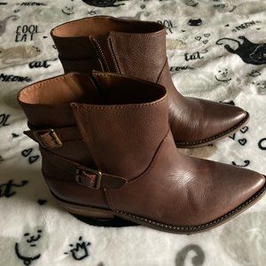 Lucky Brand Caelyn ankle boots - Size 8.5